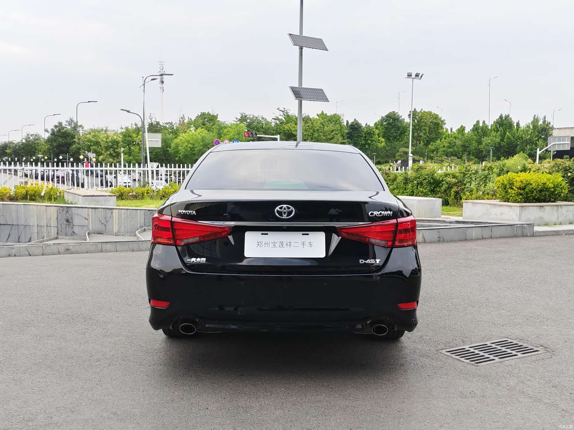 Toyota Crown, 2018 4