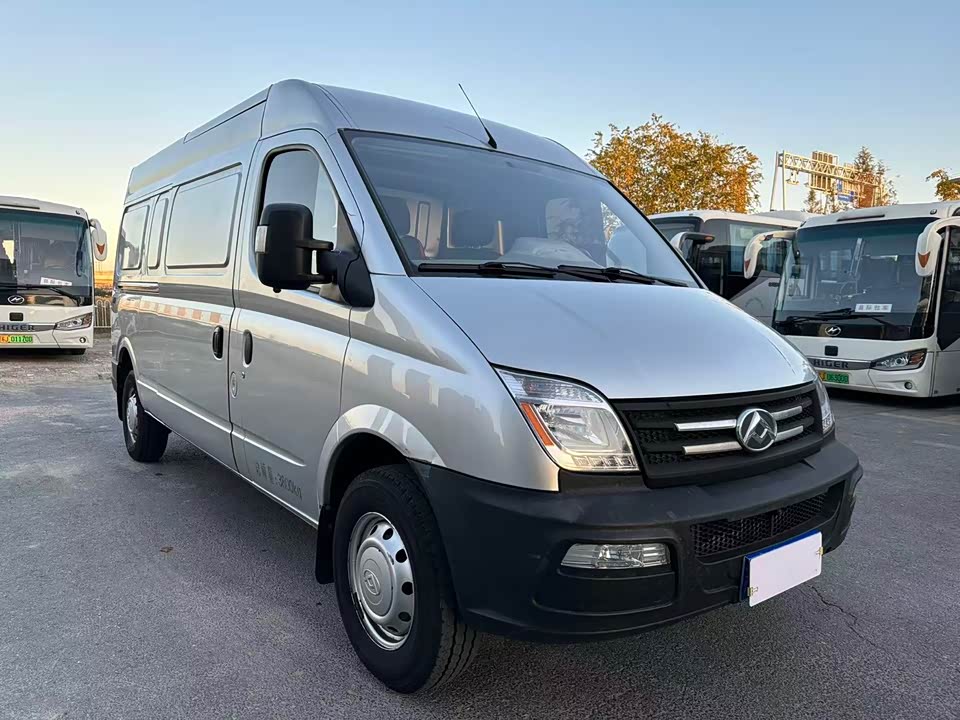 MAXUS Xintu V80