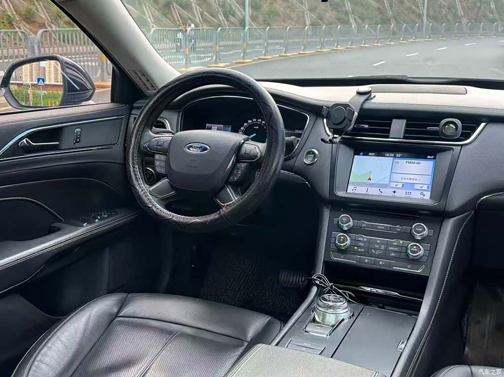 Ford Taurus, 2017 10