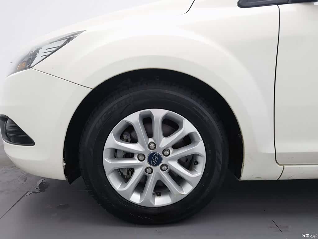 Ford Focus, 2013 17