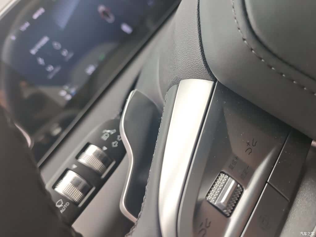 BYD HiAce, 2026 все фото
