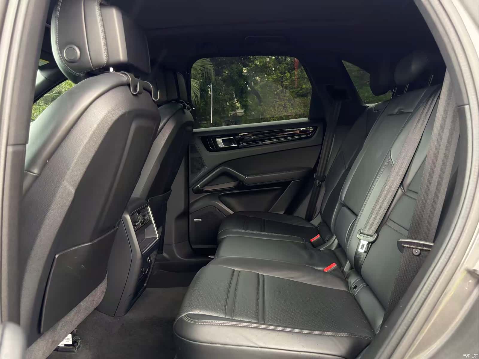 Porsche Cayenne, 2022 7