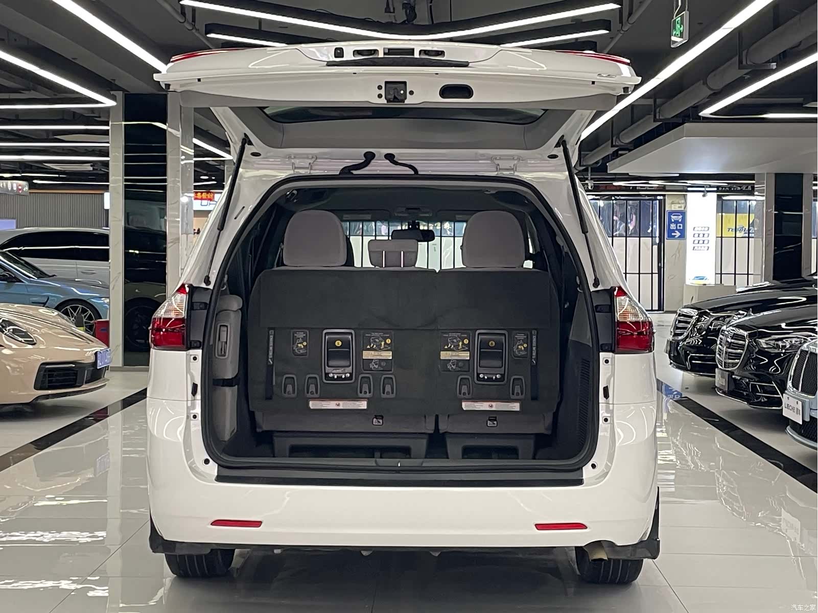 Toyota Sienna, 2016 53