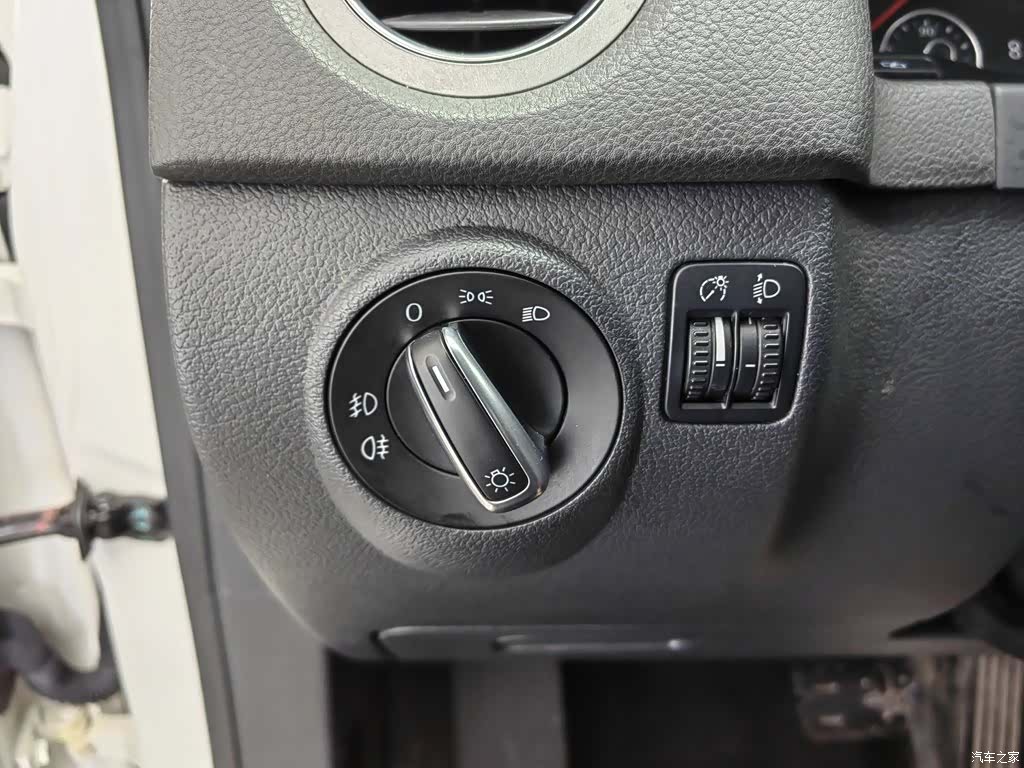 Volkswagen Tiguan, 2012 21