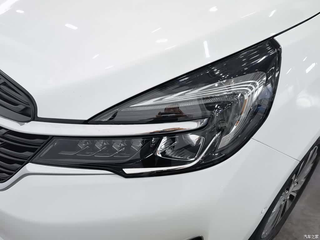 Buick GL8, 2022 7