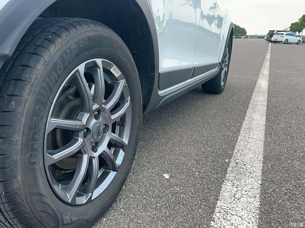 Geely X3, 2022 9