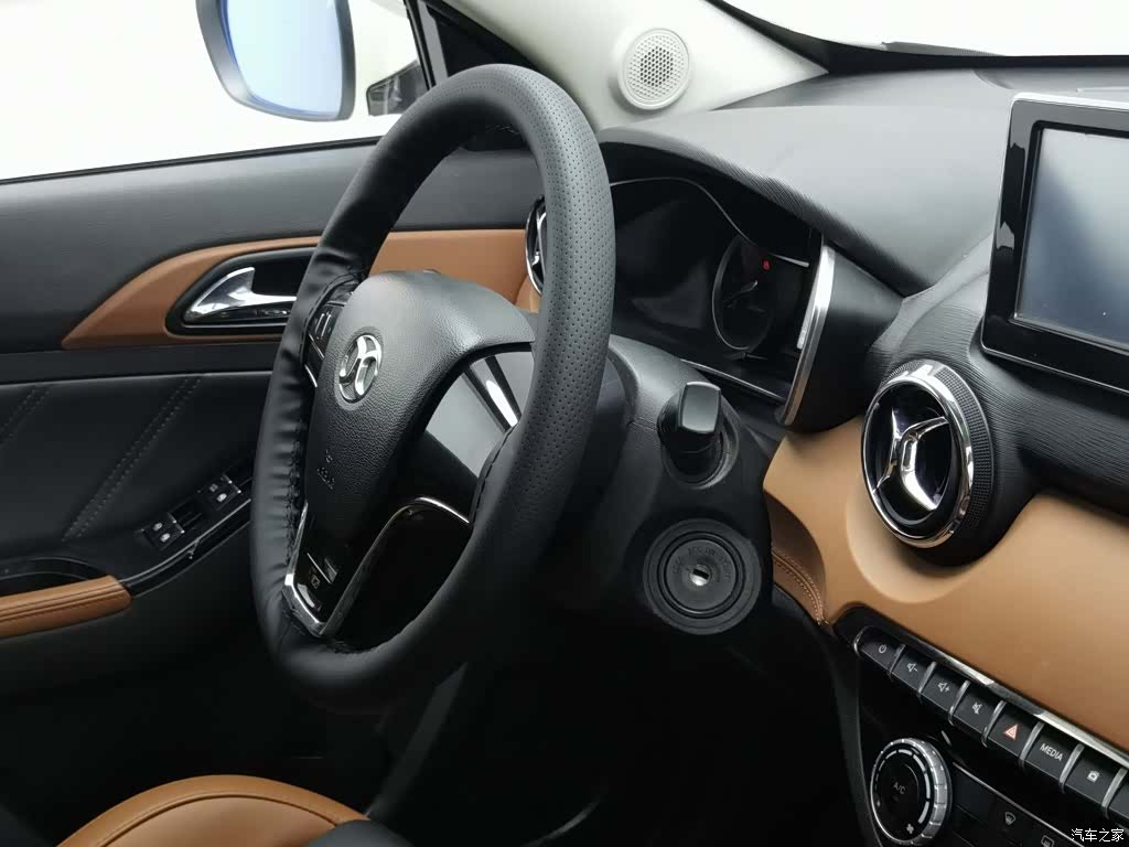 BAIC X35, 2017 22