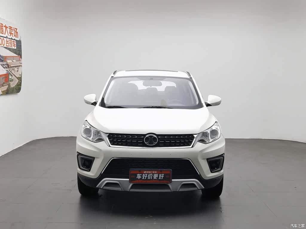 BAIC X35, 2017 3