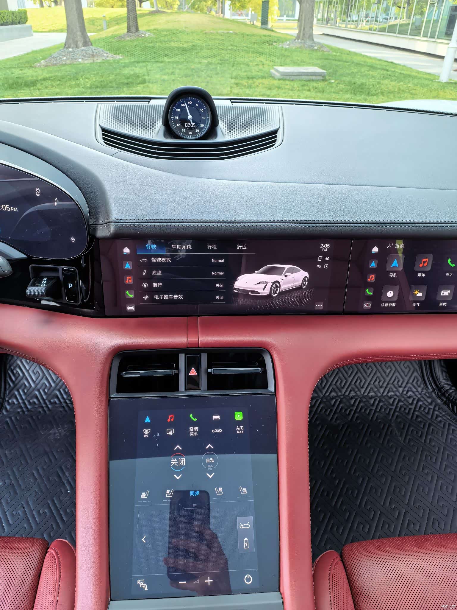 Porsche Taycan, 2023 12