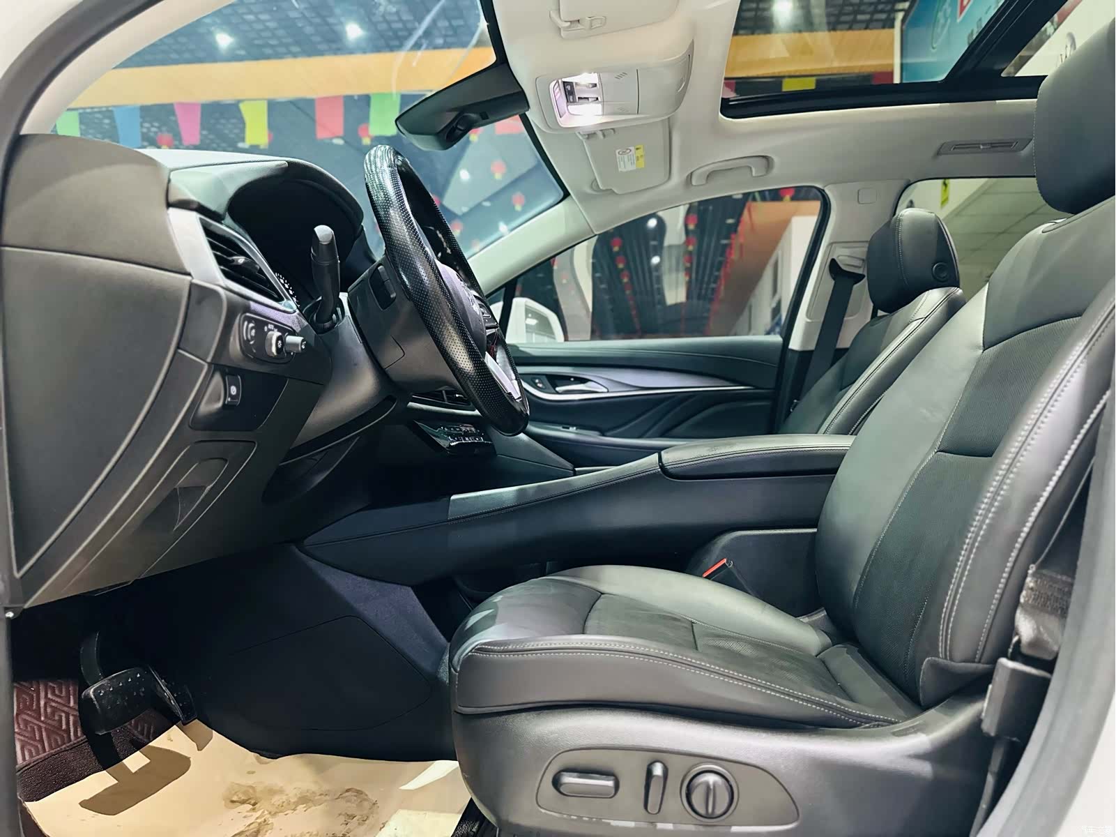 Buick Enclave, 2021 7