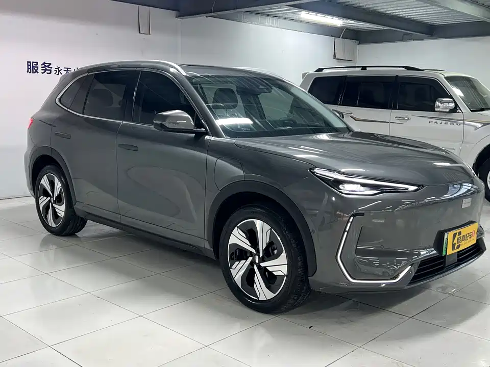 Geely Galaxy Galaxy E5