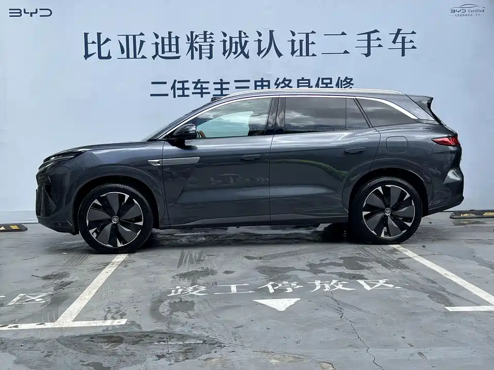 BYD Tang L