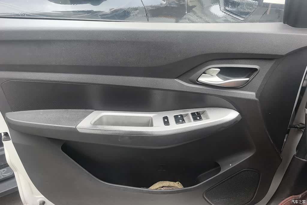 Wuling Hongguang, 2019 7