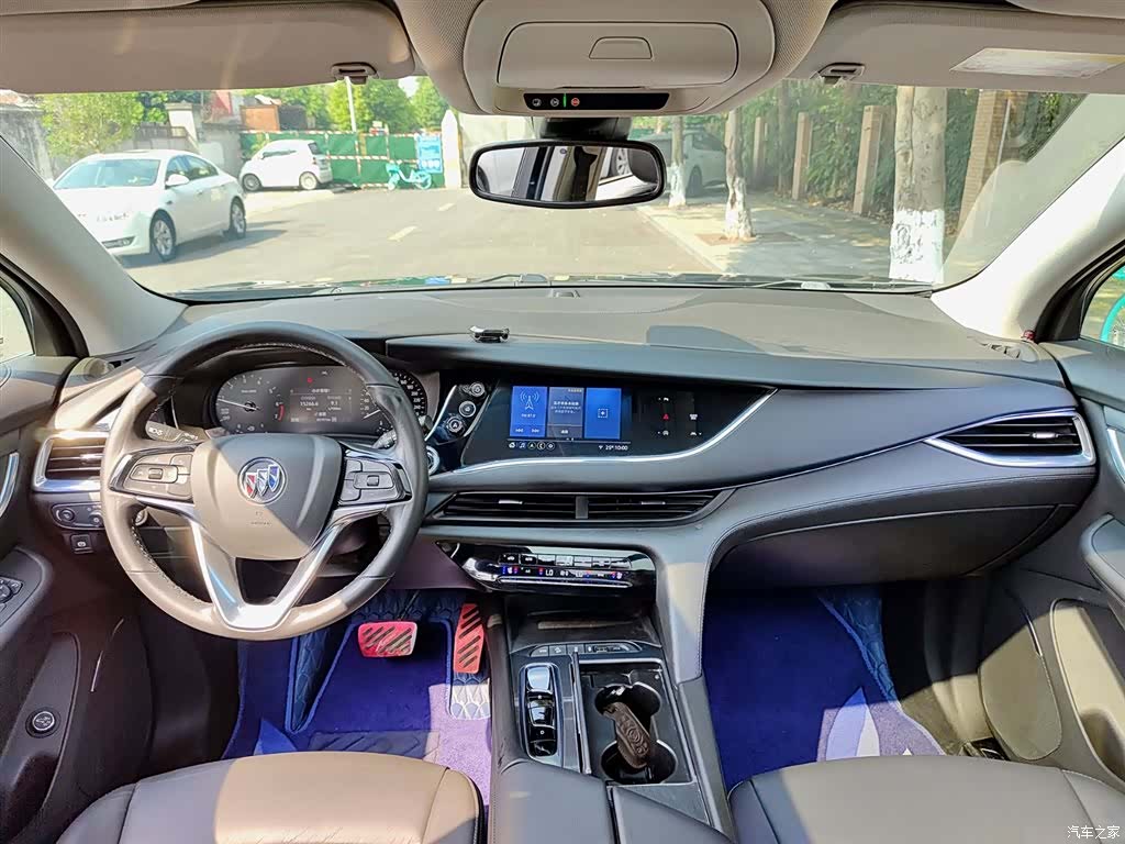 Buick Enclave, 2021 10