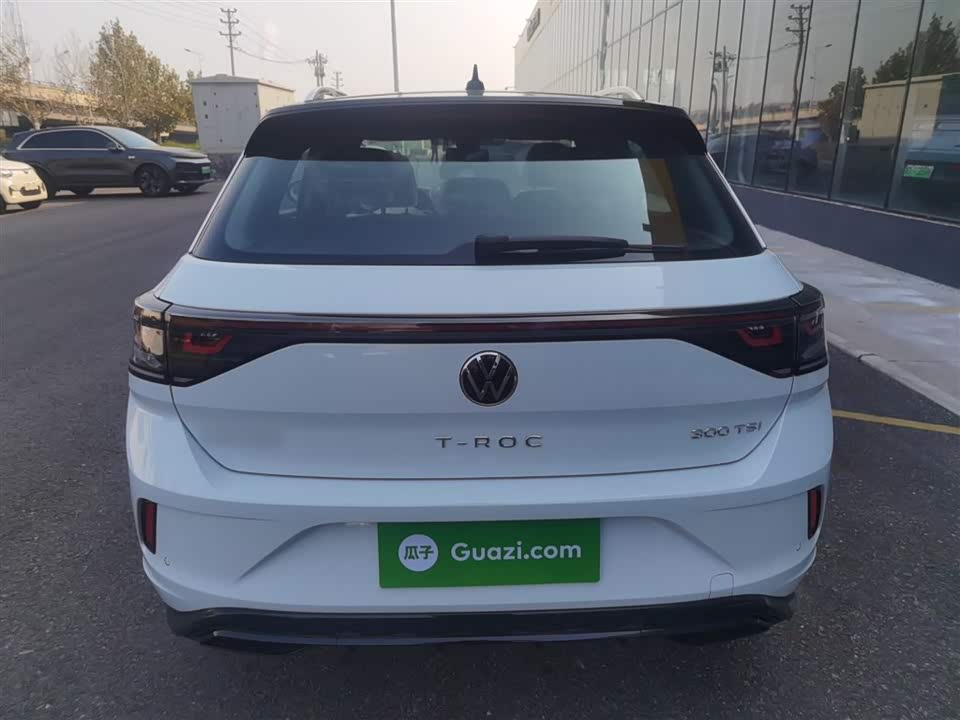 Volkswagen T-ROC exploring Songs