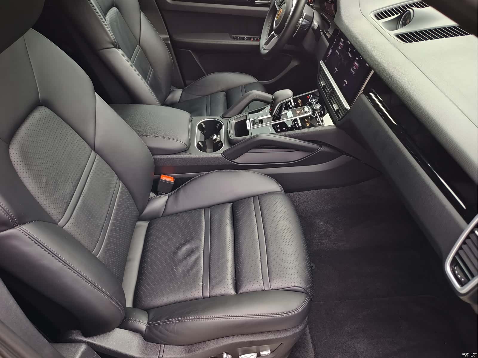 Porsche Cayenne, 2018 8