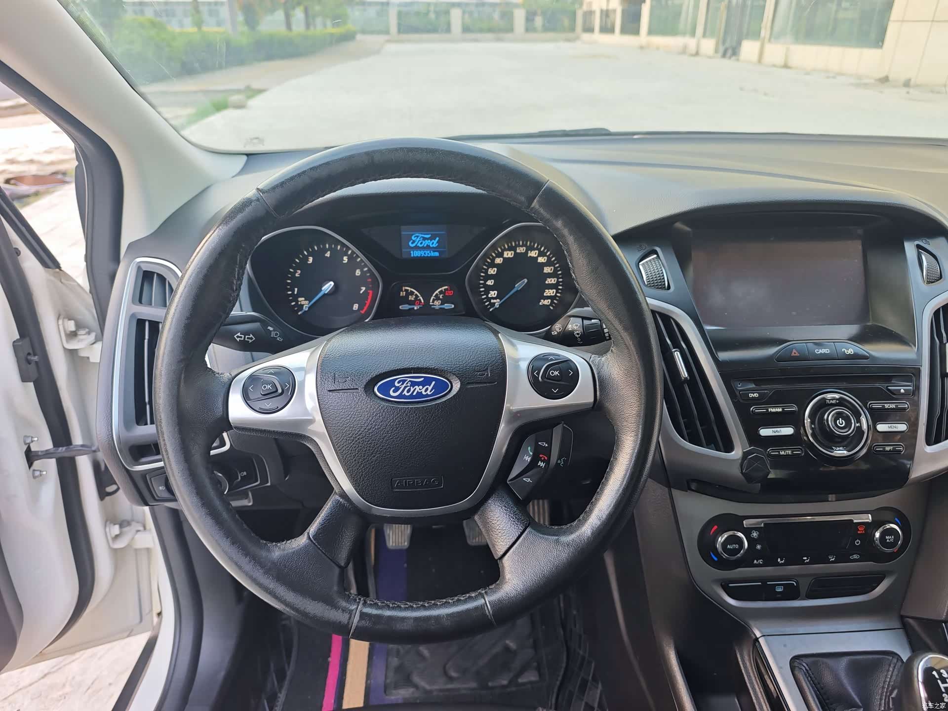 Ford Focus, 2014 11