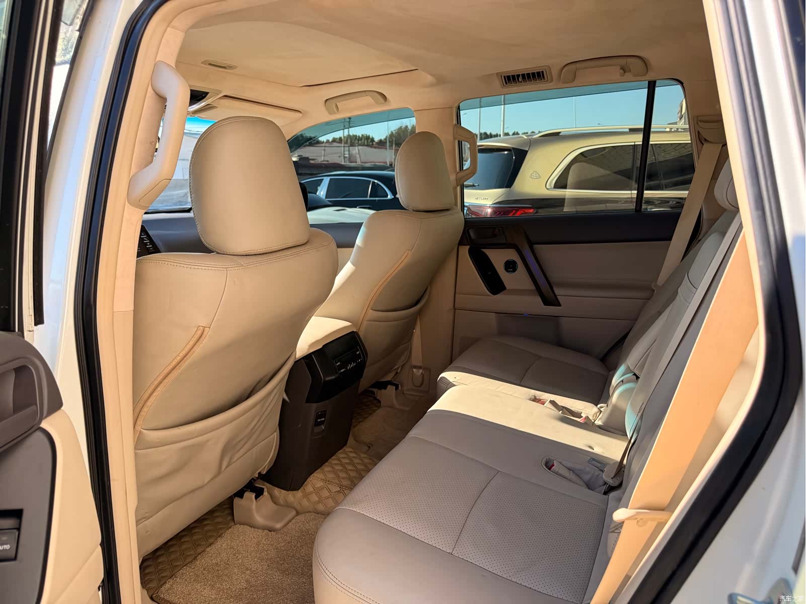 Toyota Prado, 2024 все фото