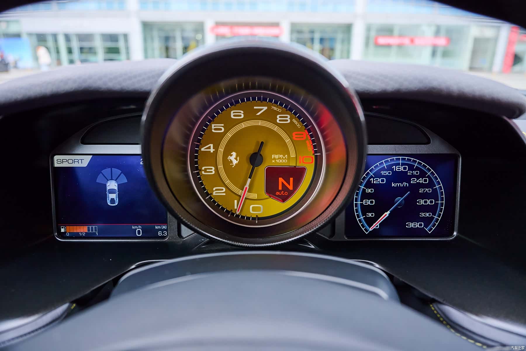 Ferrari 812, 2019 18