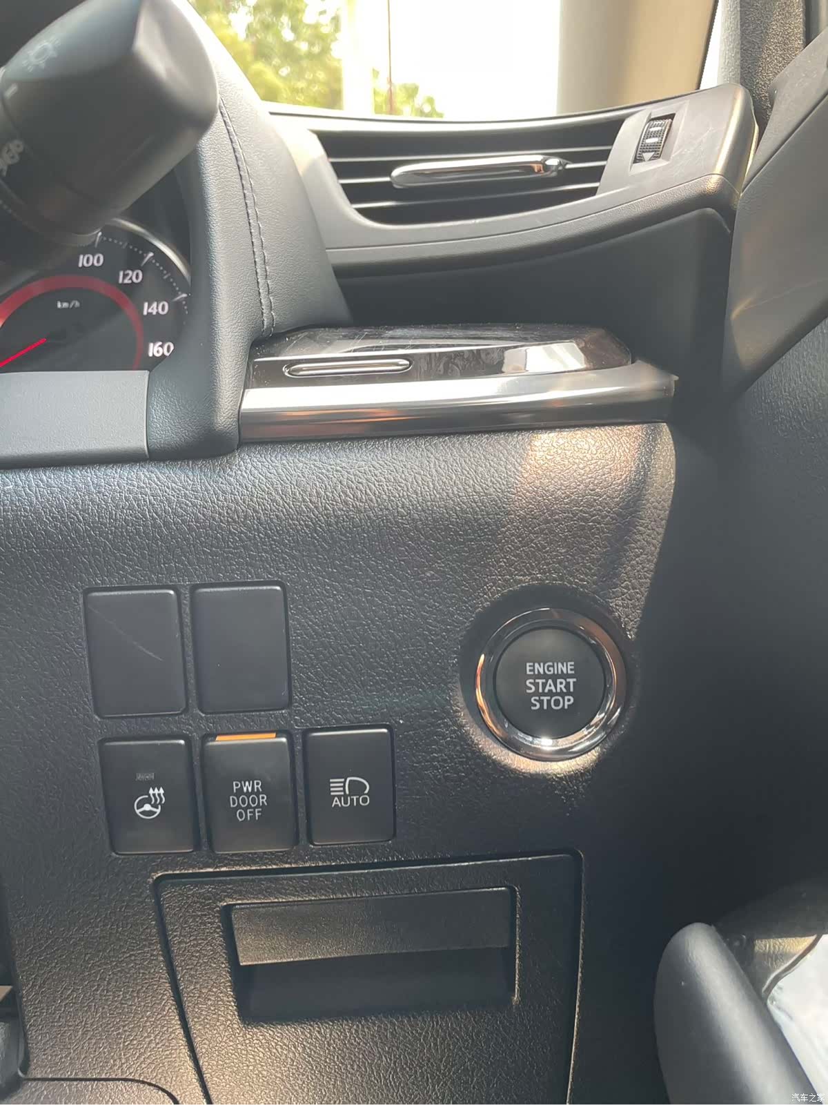 Toyota Alphard, 2021 13