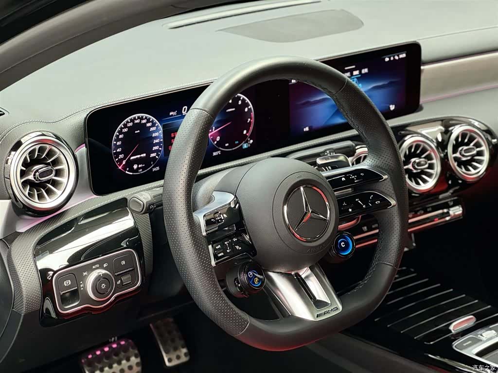 Mercedes-Benz A-Class, 2025 6
