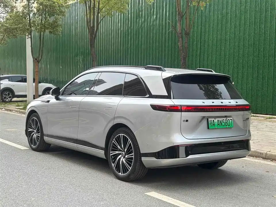 XPENG G9