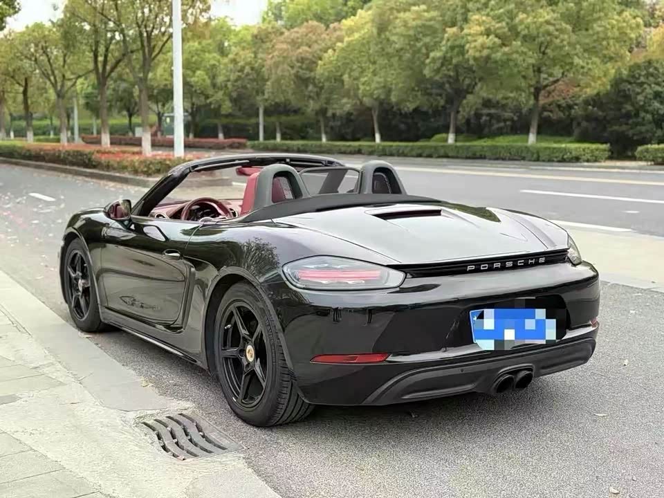 Porsche 718