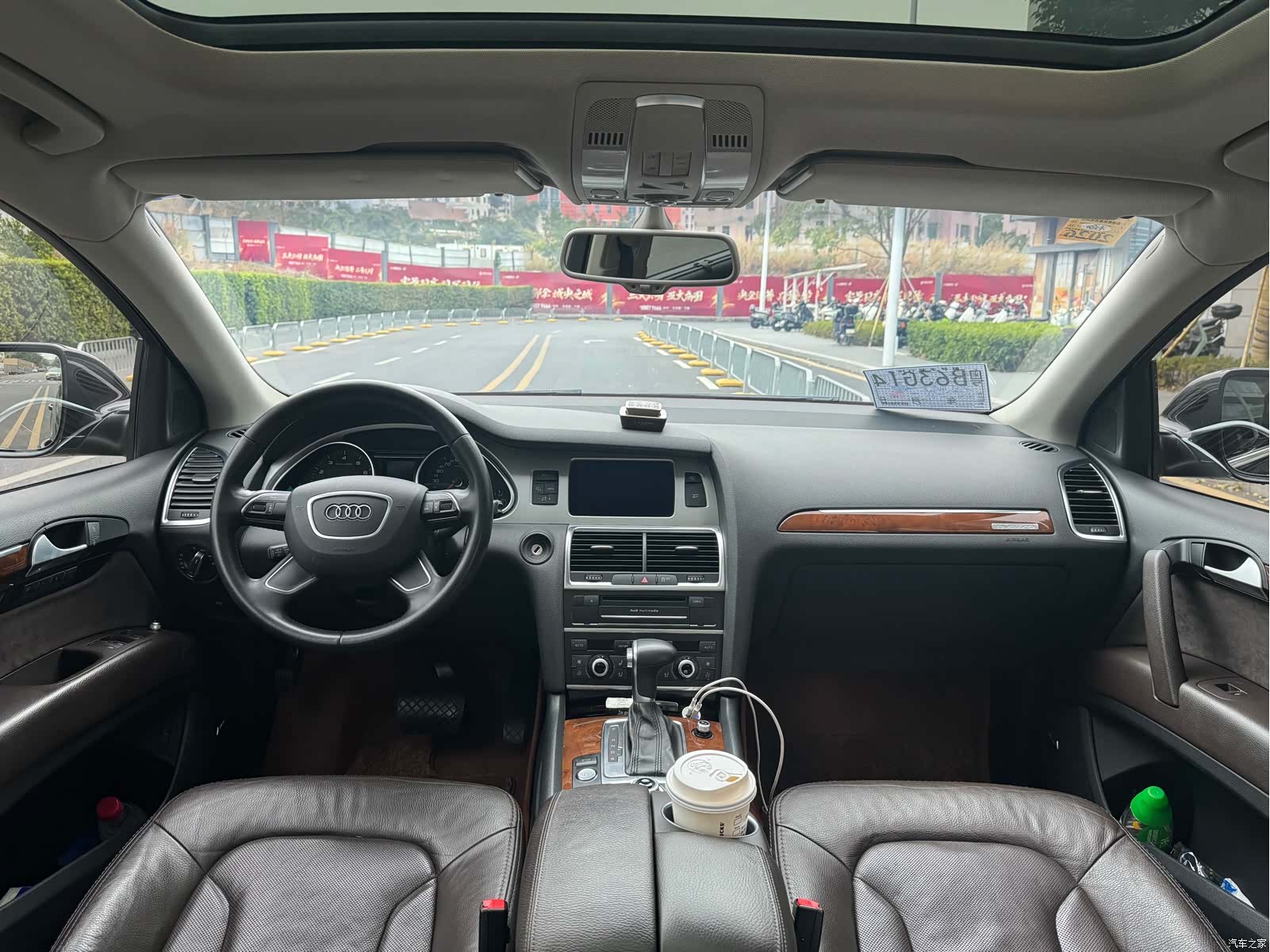 Audi Q7, 2010 7