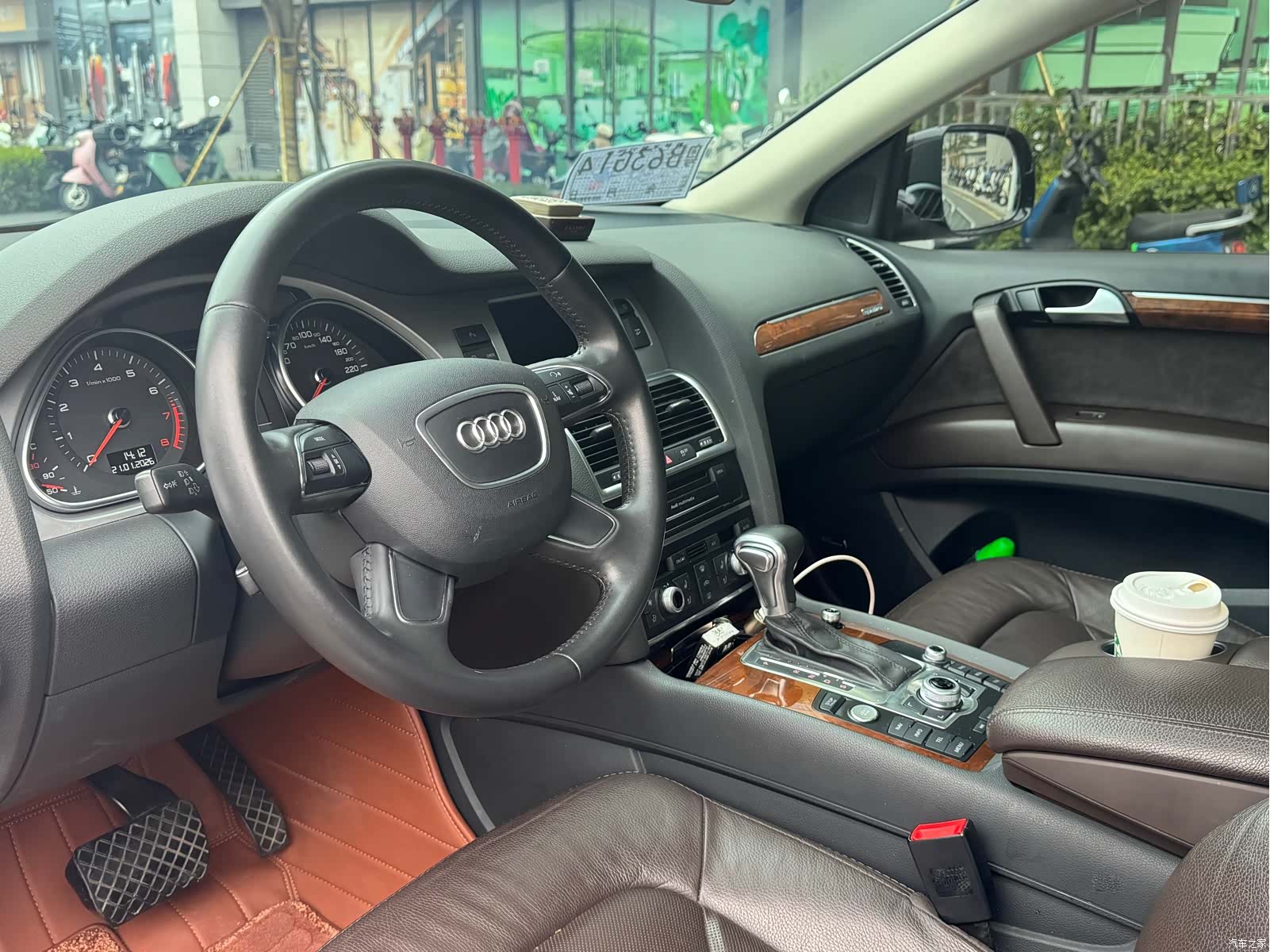 Audi Q7, 2010 4