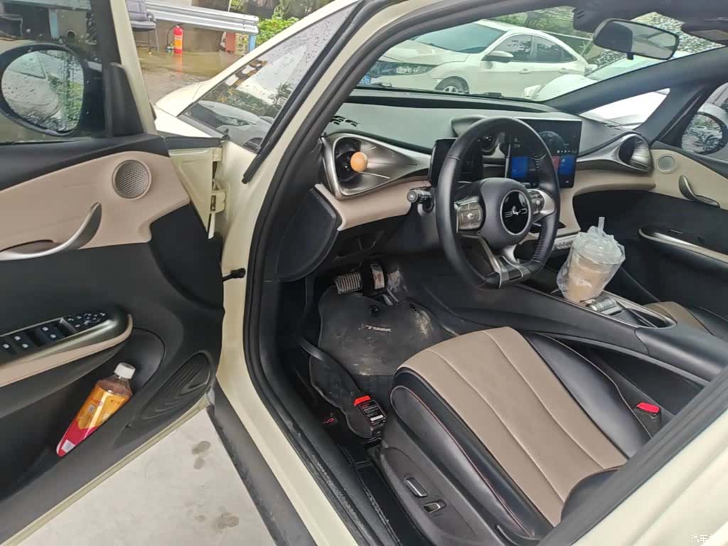 BYD Dolphin, 2023 16