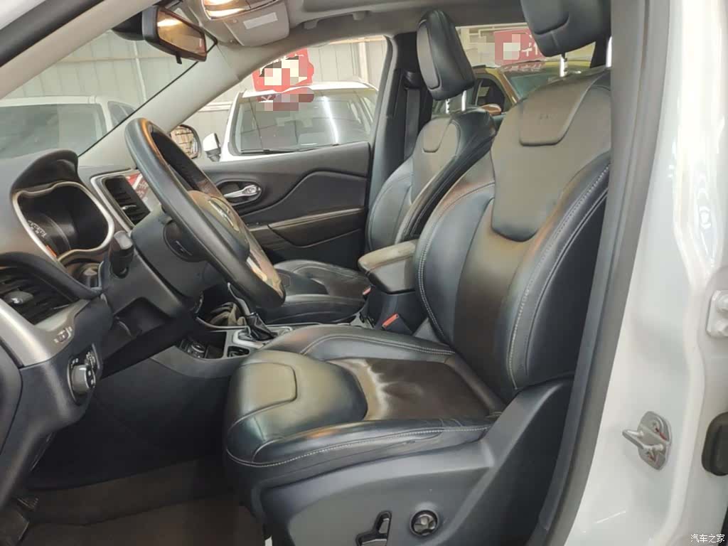 Jeep Cherokee, 2016 15