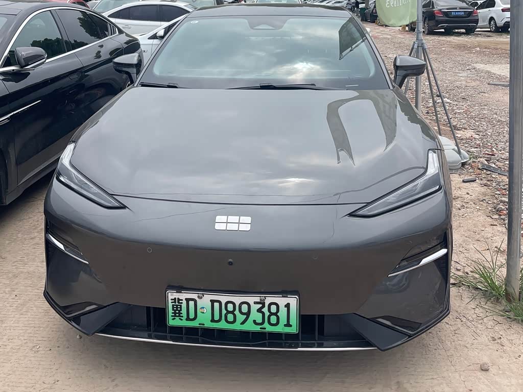 Geely Galaxy E8