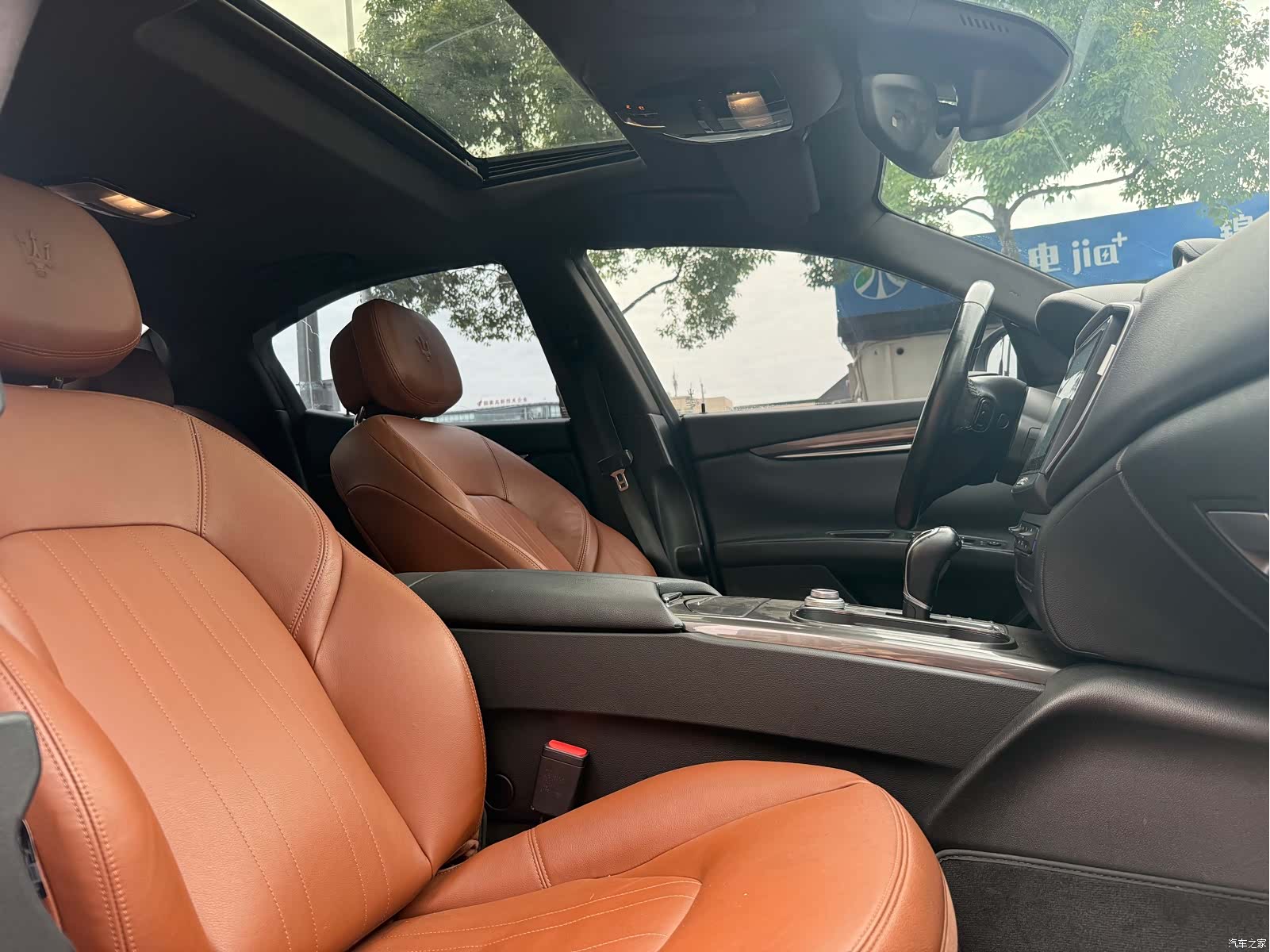 Maserati Ghibli, 2018 12