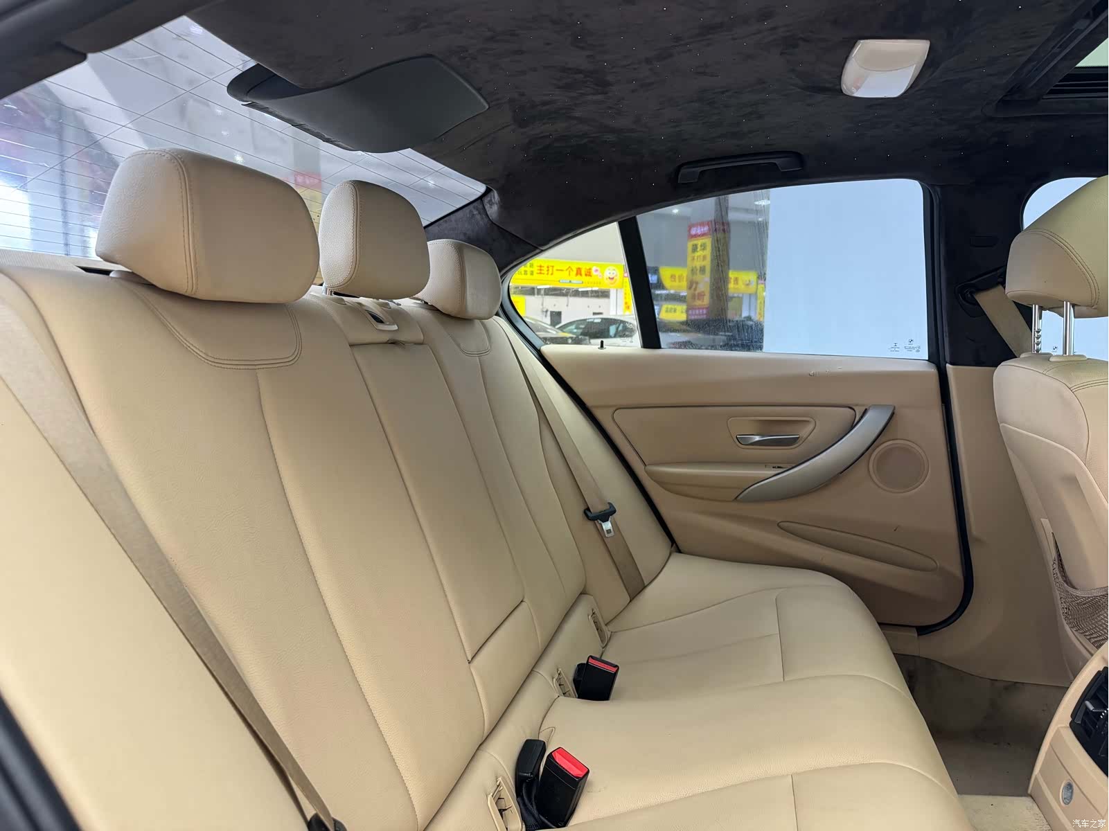 BMW 3 Series, 2015 11