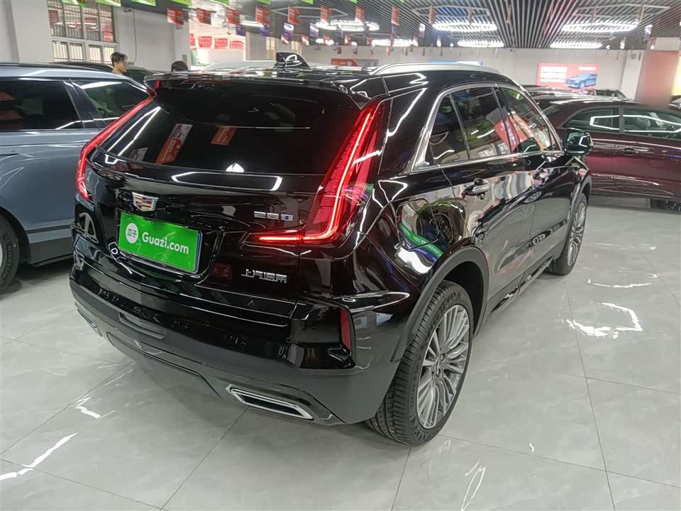Cadillac XT4