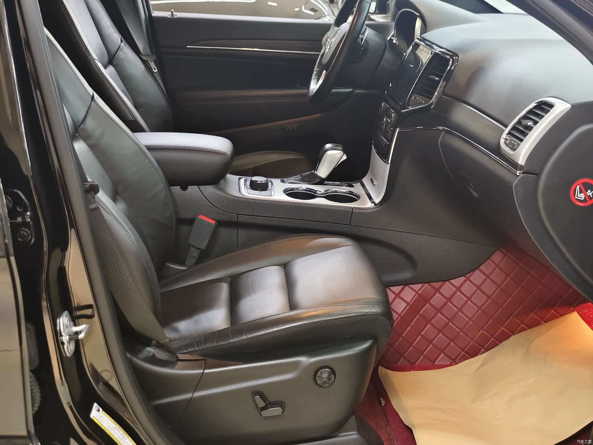 Jeep Grand Cherokee, 2021 13
