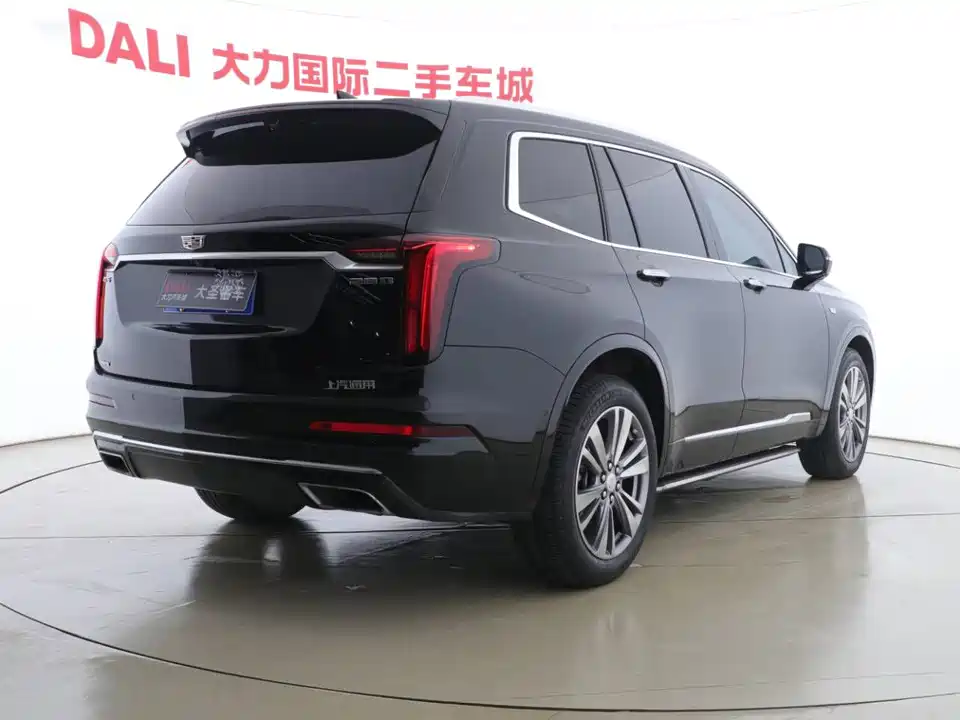 Cadillac XT6