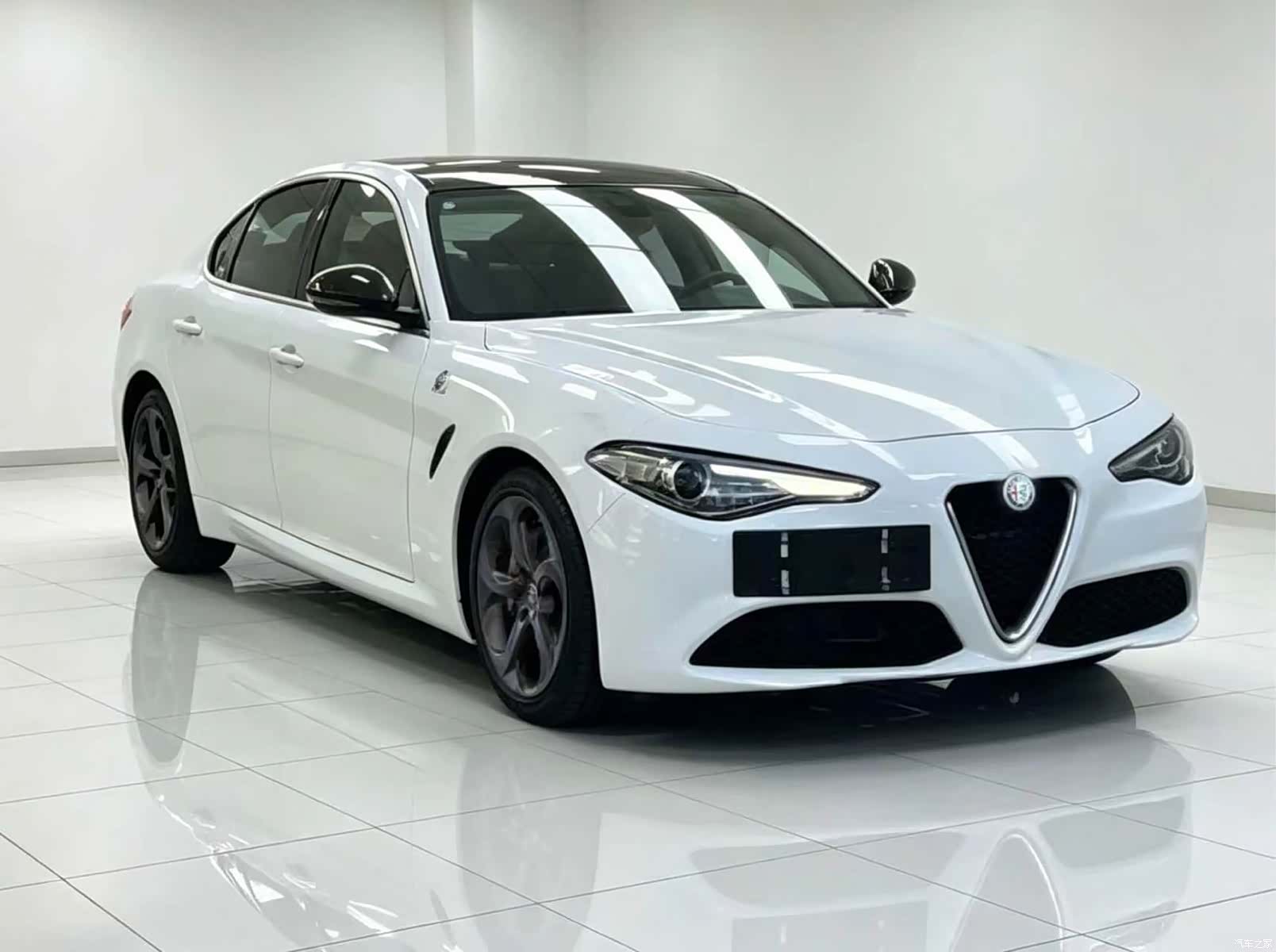 Alfa Romeo Giulia, 2017 3