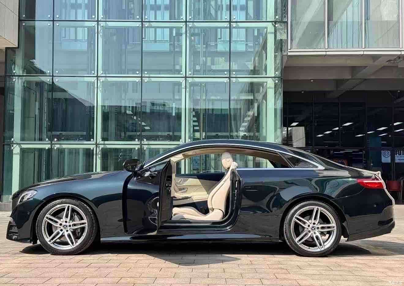 Mercedes-Benz E-Class, 2019 4