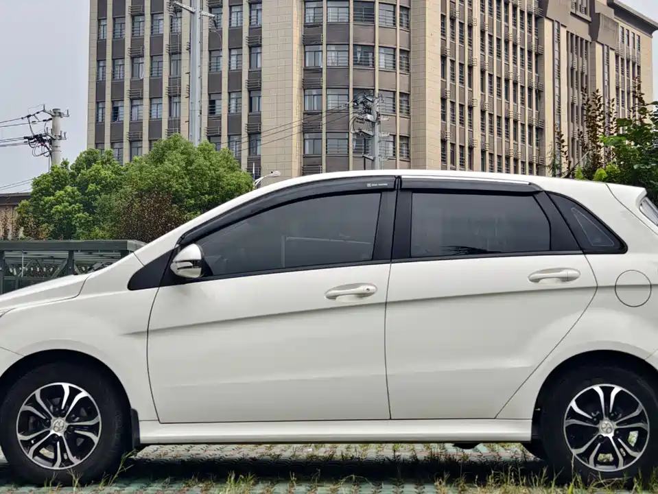 BAIC Shenbao D20