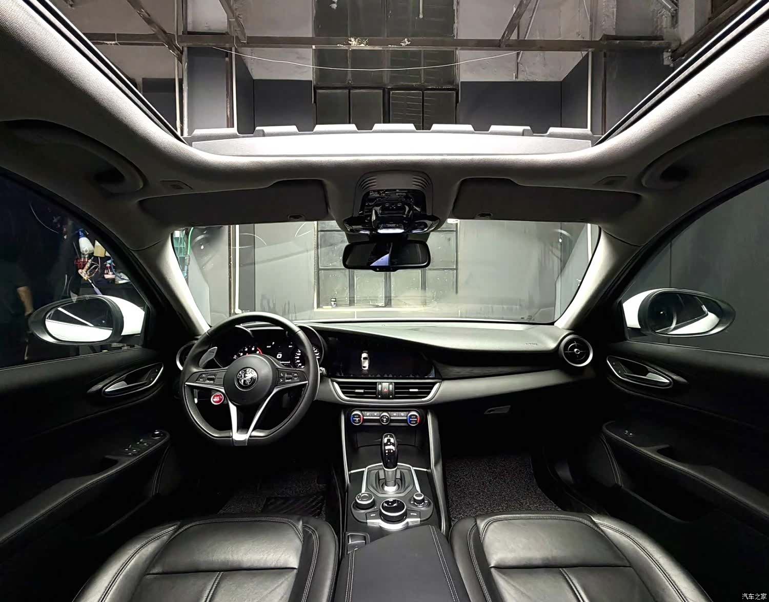 Alfa Romeo Giulia, 2017 4