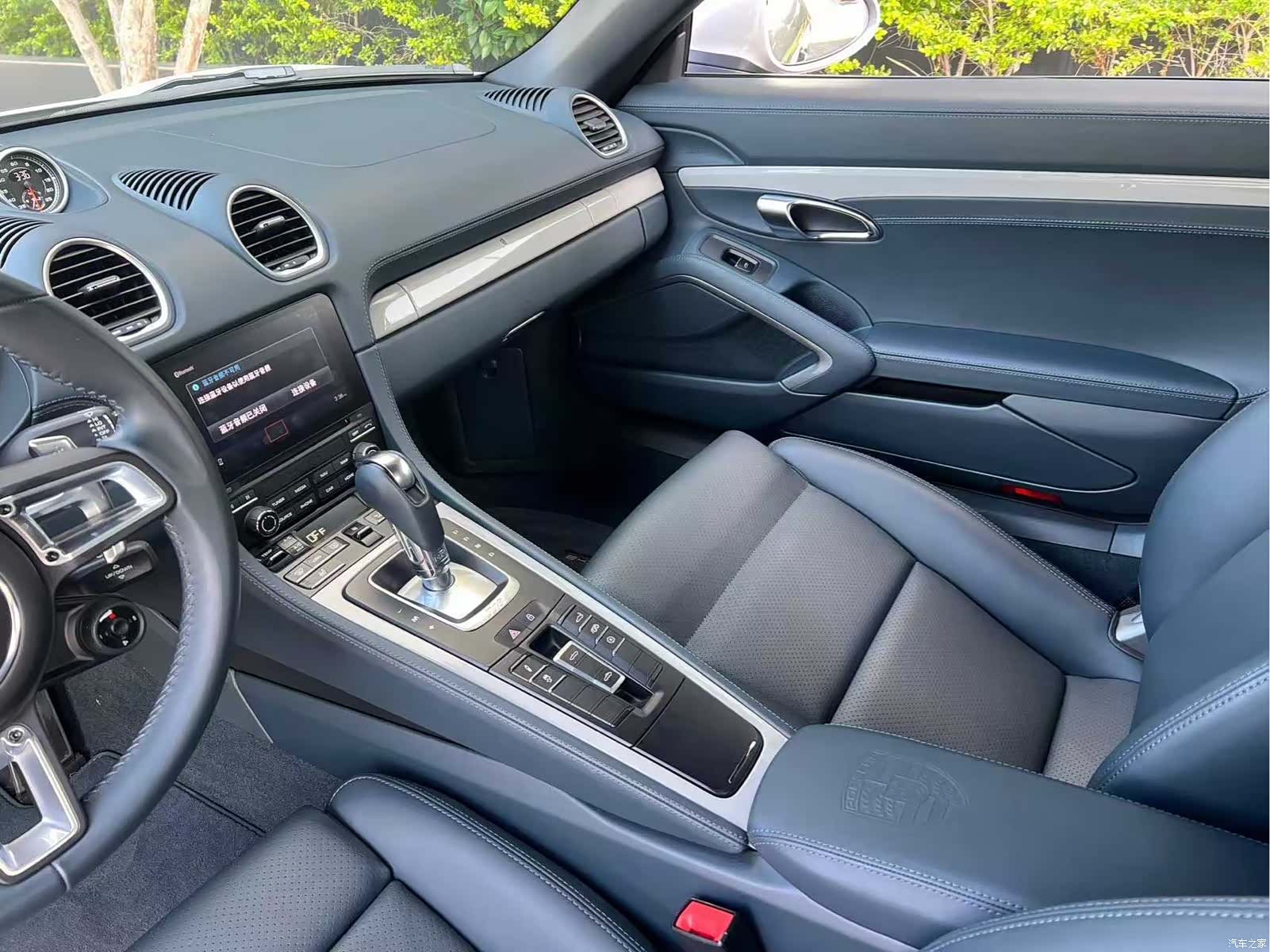 Porsche Boxster, 2024 все фото