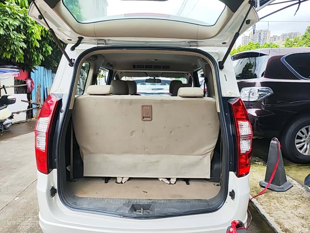 Wuling Hongguang, 2017 19