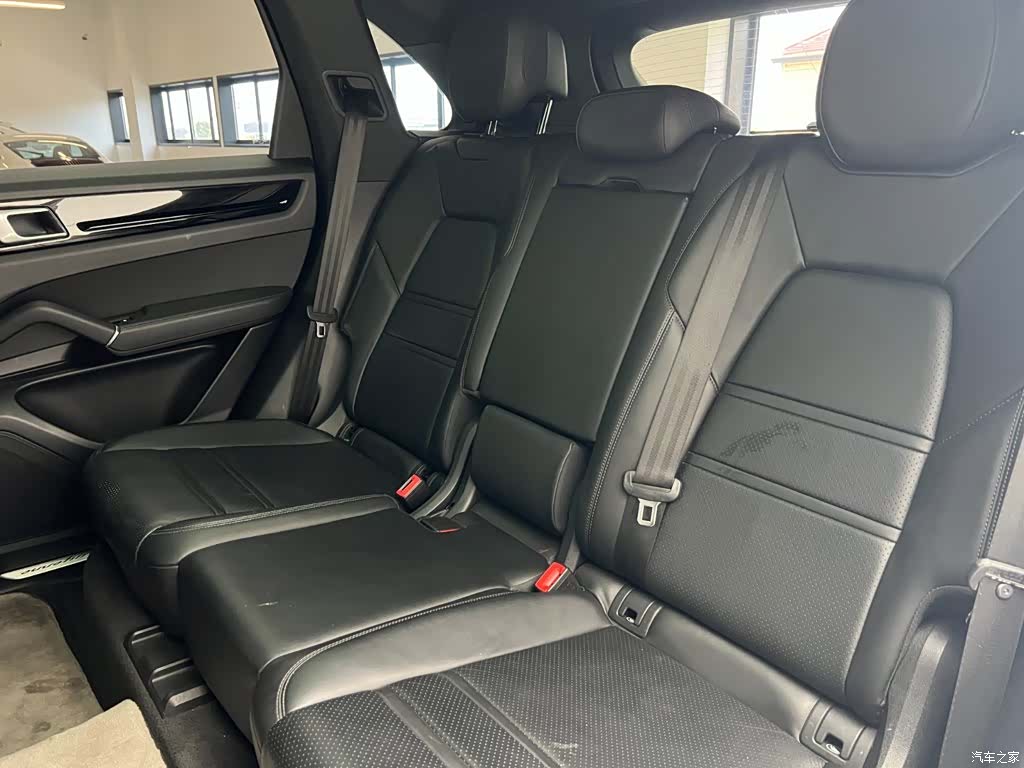 Porsche Cayenne, 2022 12