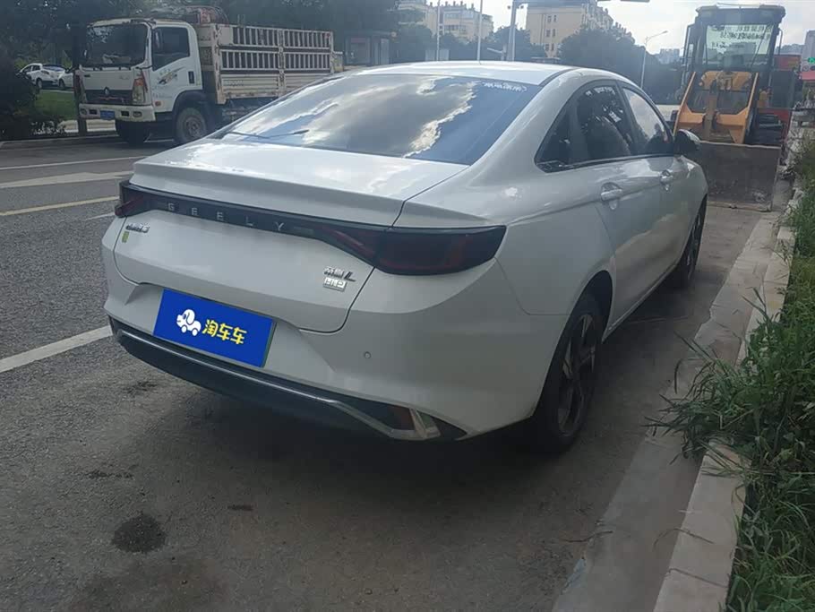 Geely Emgrand L HiP Geely Emgrand L HiP
