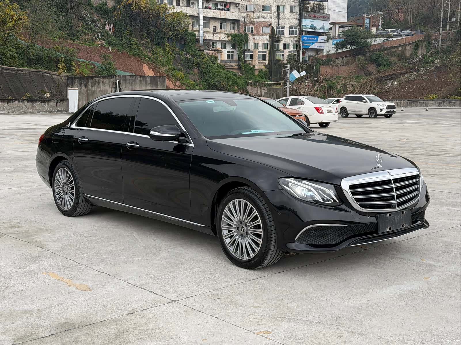 Mercedes-Benz E-Class, 2020 3