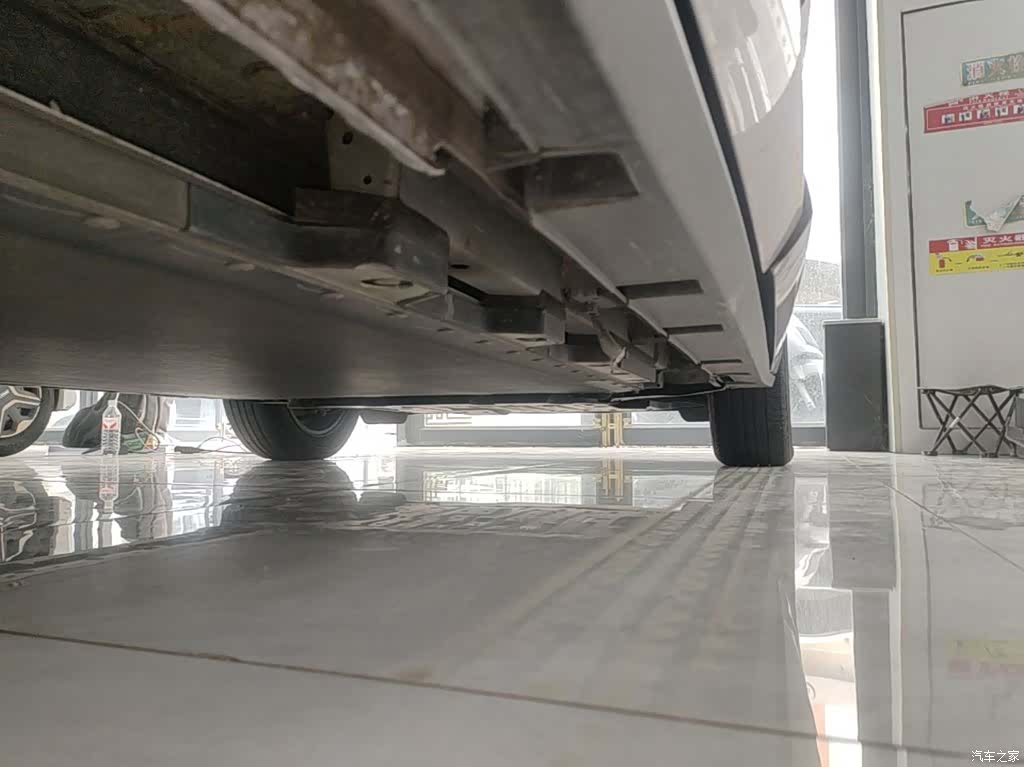 BYD Dolphin, 2023 21