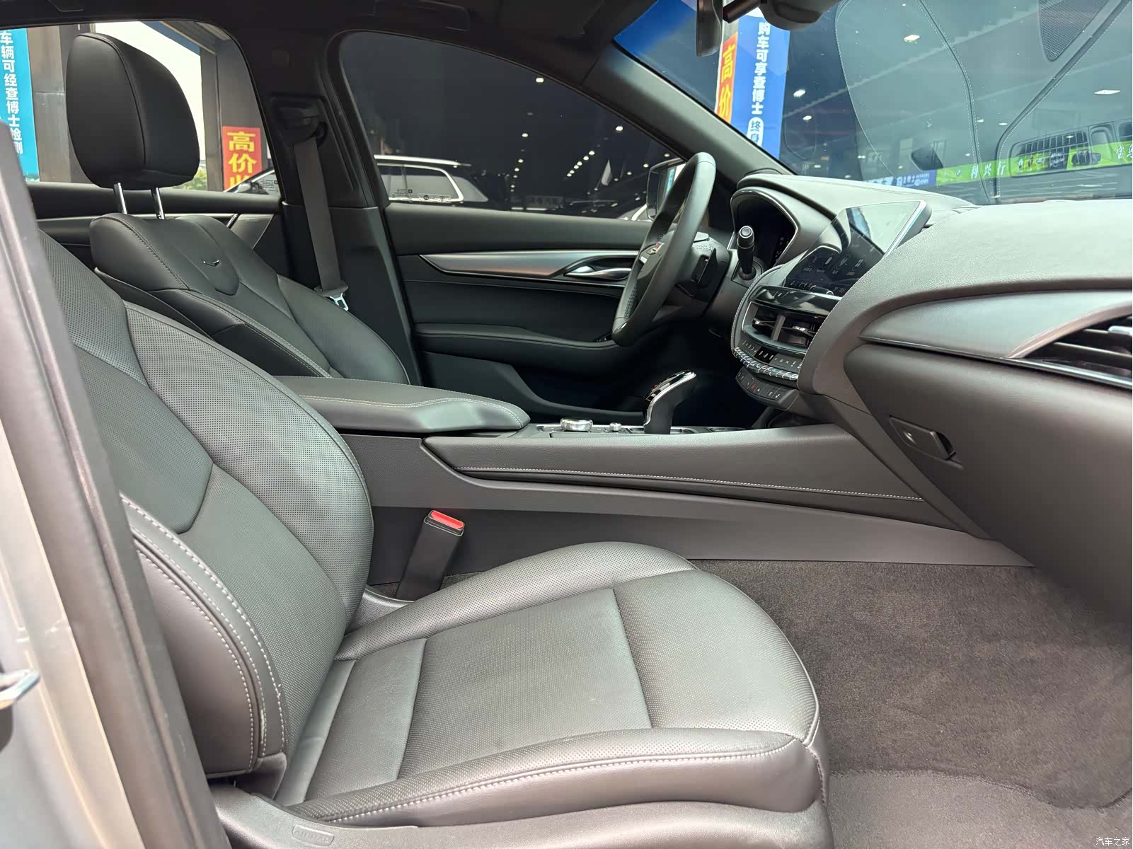 Cadillac CT5, 2023 12