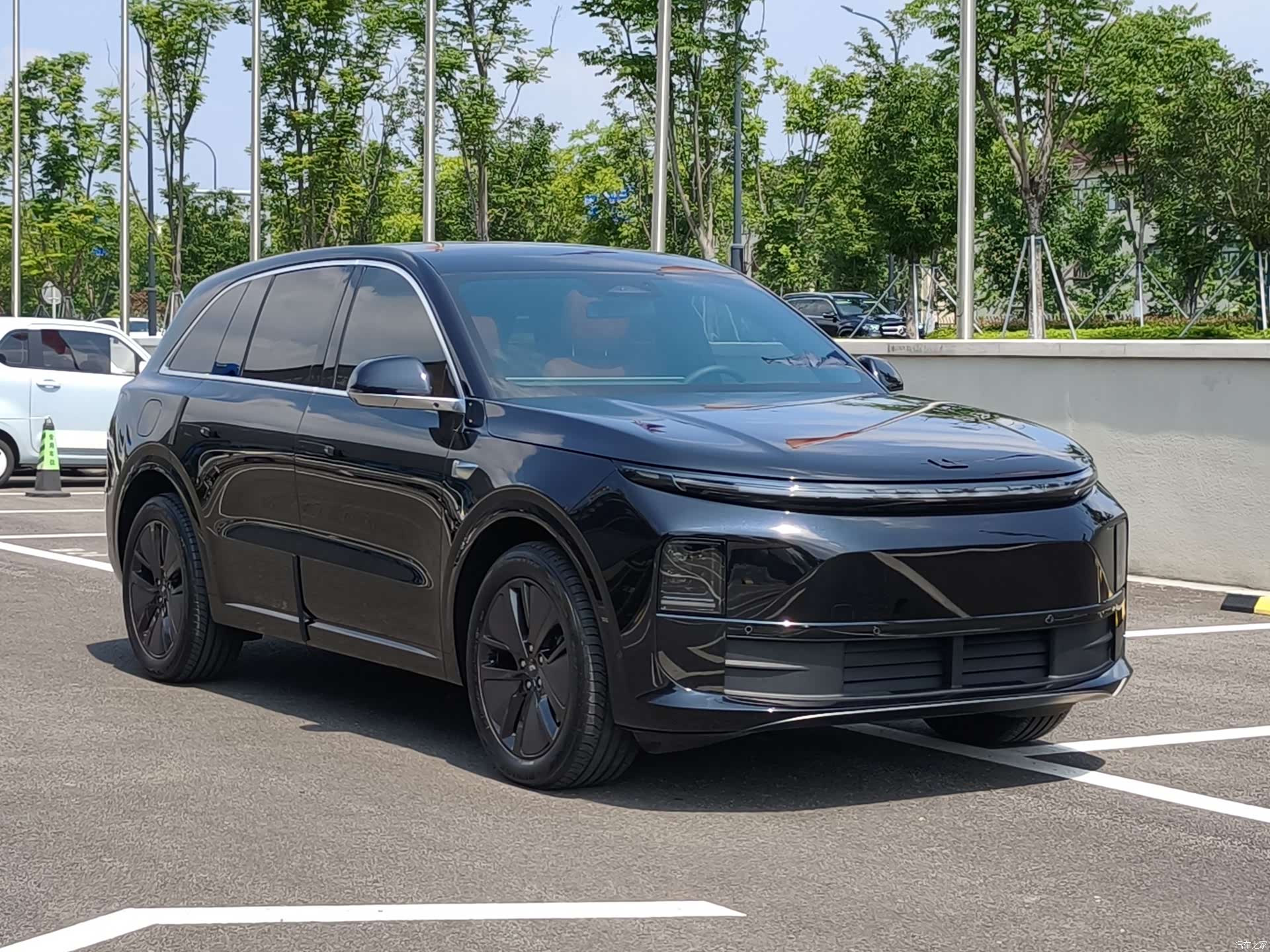 Li Auto L6, 2025 3