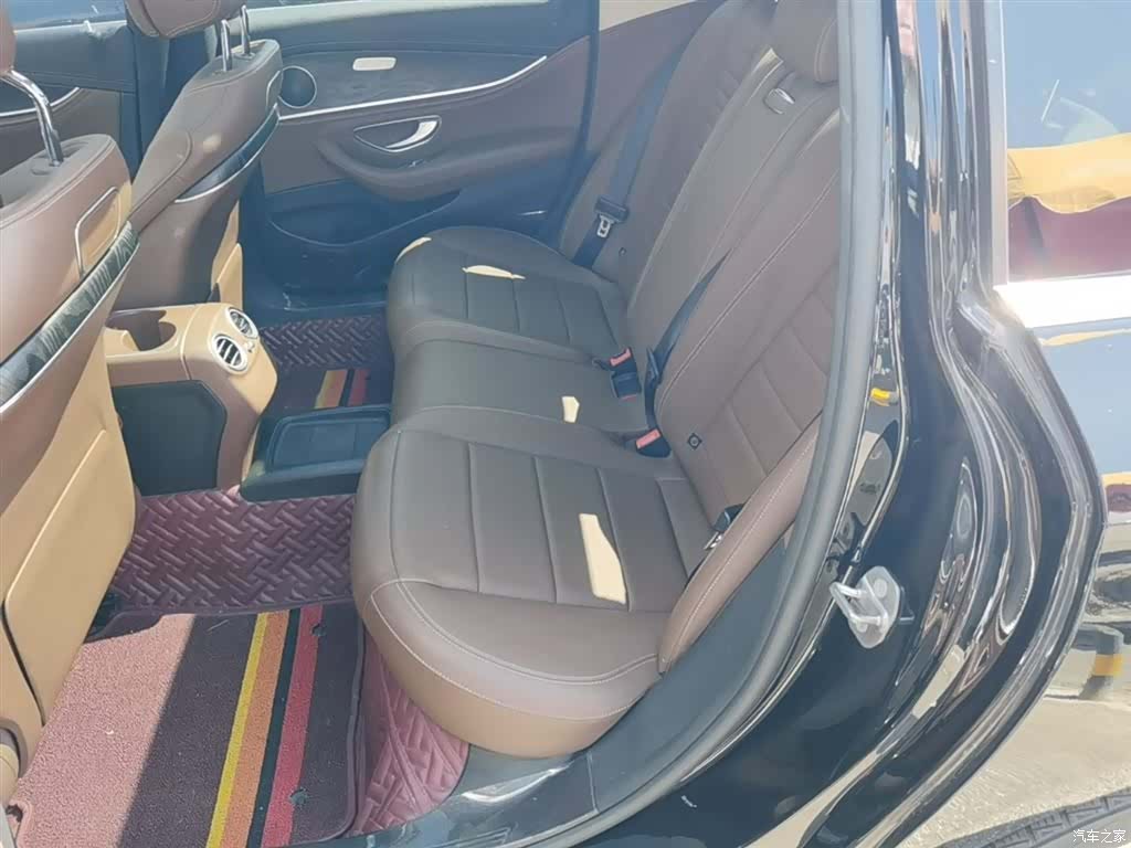 Mercedes-Benz E-Class, 2019 17
